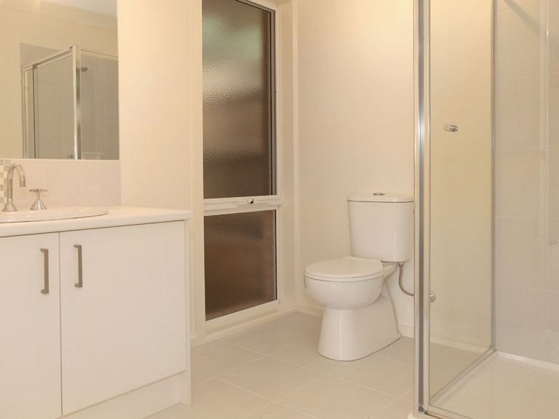 2/30 Terrigal Crescent, Kilsyth VIC 3137