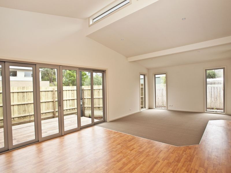 2/54 Liverpool Road, Kilsyth VIC 3137