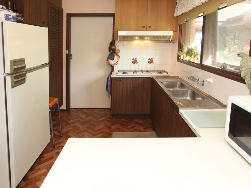 43 Woodville Road, Mooroolbark VIC 3138