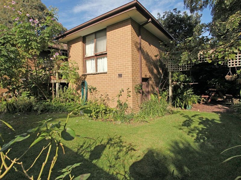 43 Woodville Road, Mooroolbark VIC 3138