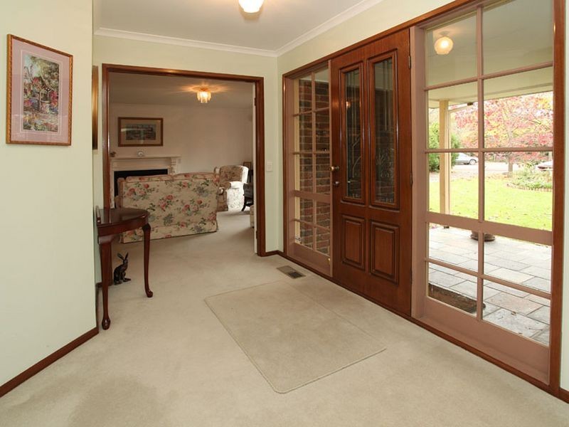 2 Henty Court, Mooroolbark VIC 3138