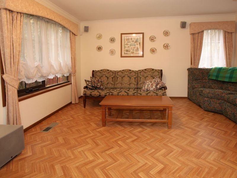 2 Henty Court, Mooroolbark VIC 3138