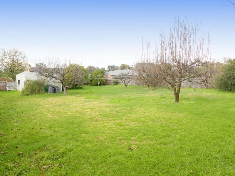 6 Gladys Grove, Croydon VIC 3136