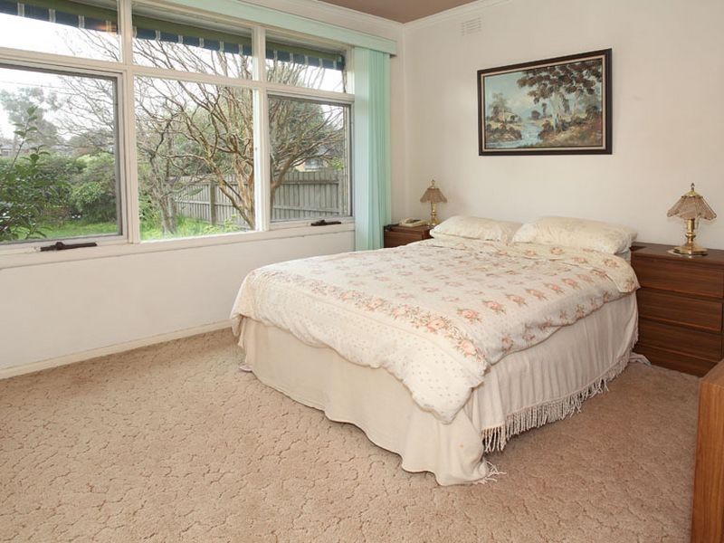 6 Gladys Grove, Croydon VIC 3136