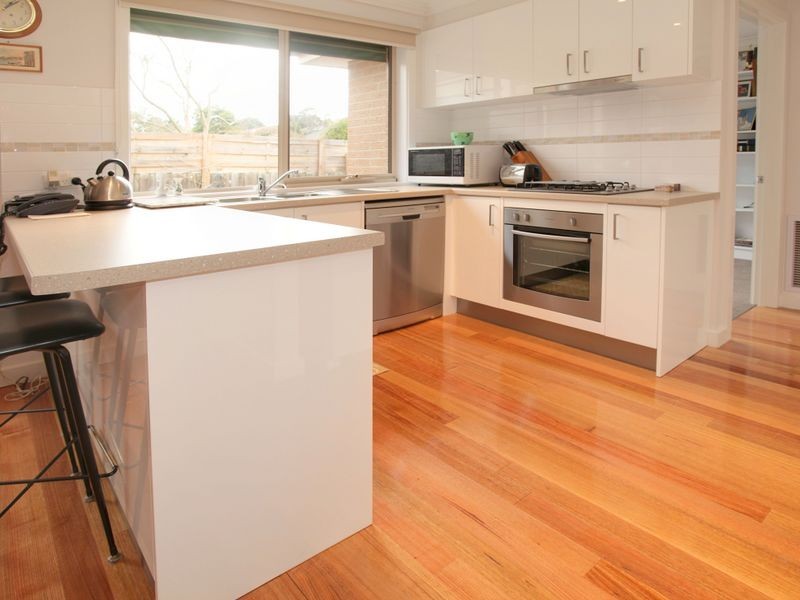 2/11 Andrew Street, Mooroolbark VIC 3138