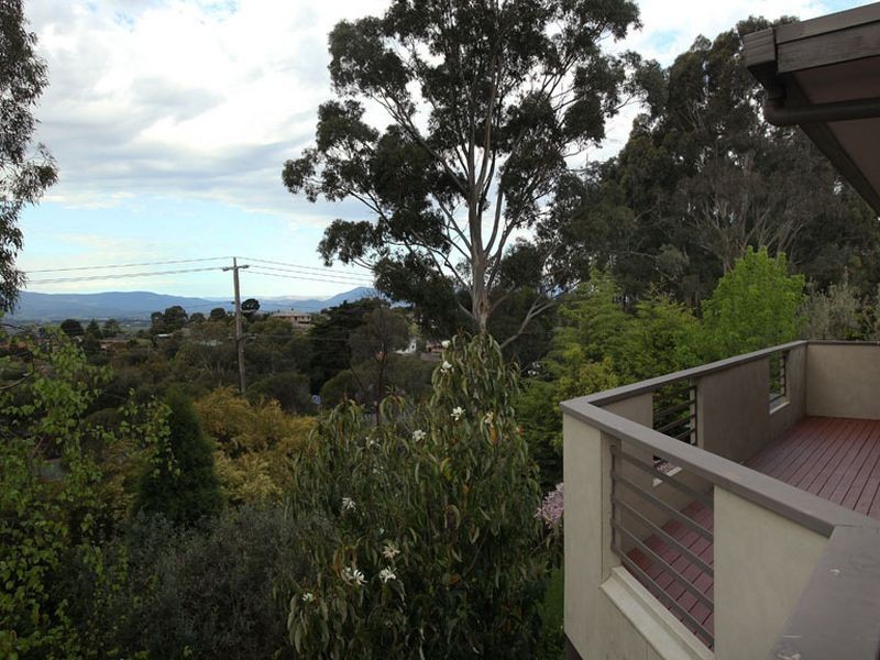 12 Timbertop Court, Mooroolbark VIC 3138