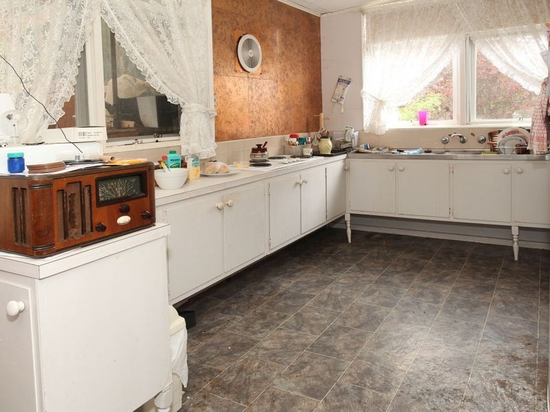 10 Balmoral Street, Kilsyth VIC 3137