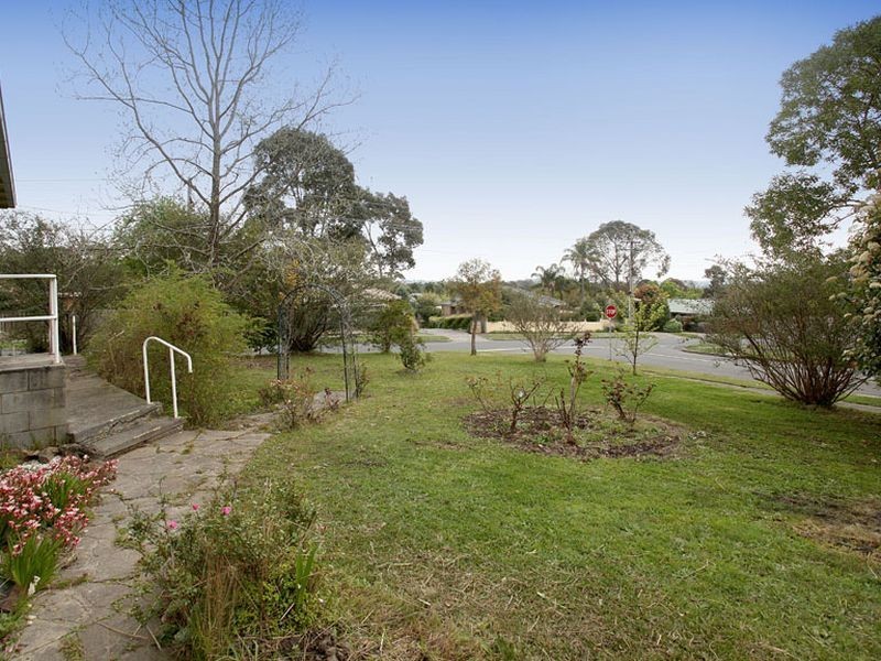 10 Balmoral Street, Kilsyth VIC 3137