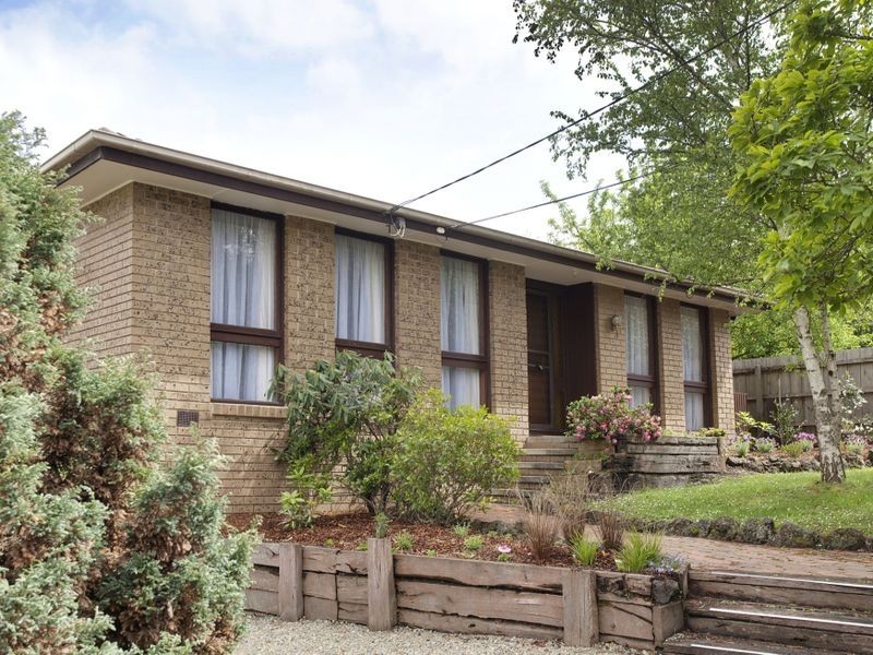 2 Fiona Court, Mooroolbark VIC 3138