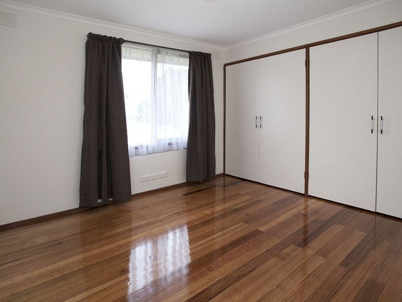 2 Fiona Court, Mooroolbark VIC 3138