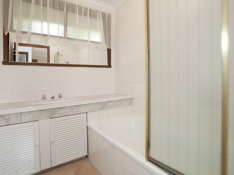 2 Fiona Court, Mooroolbark VIC 3138