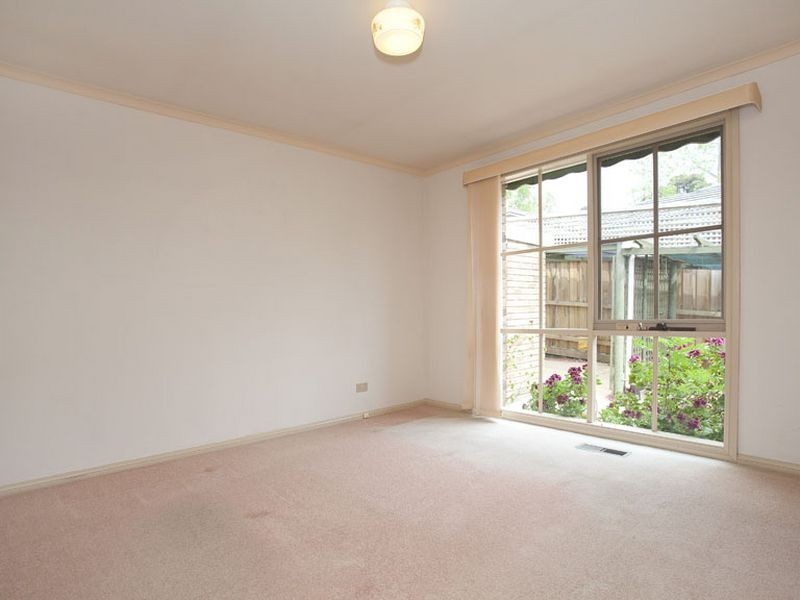 1/90 Lincoln Road, Croydon VIC 3136
