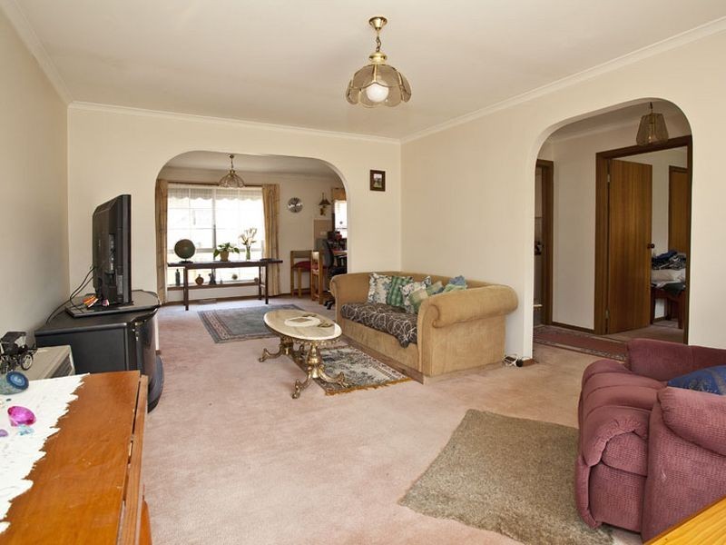 2/685 Whitehorse Road, Mitcham VIC 3132