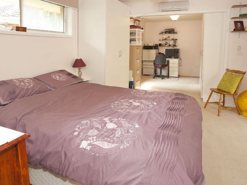 1/8 Croydondale Drive, Mooroolbark VIC 3138