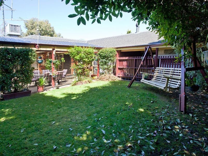 111 Langdale Drive, Croydon Hills VIC 3136