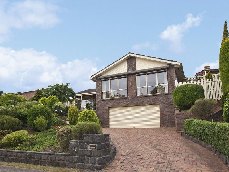 4 Drummerhill Lane, Mooroolbark VIC 3138
