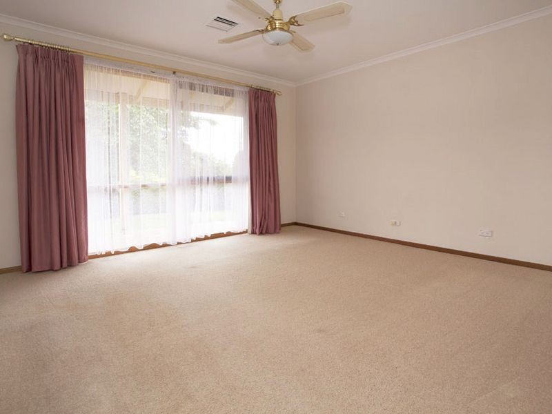 4 Drummerhill Lane, Mooroolbark VIC 3138