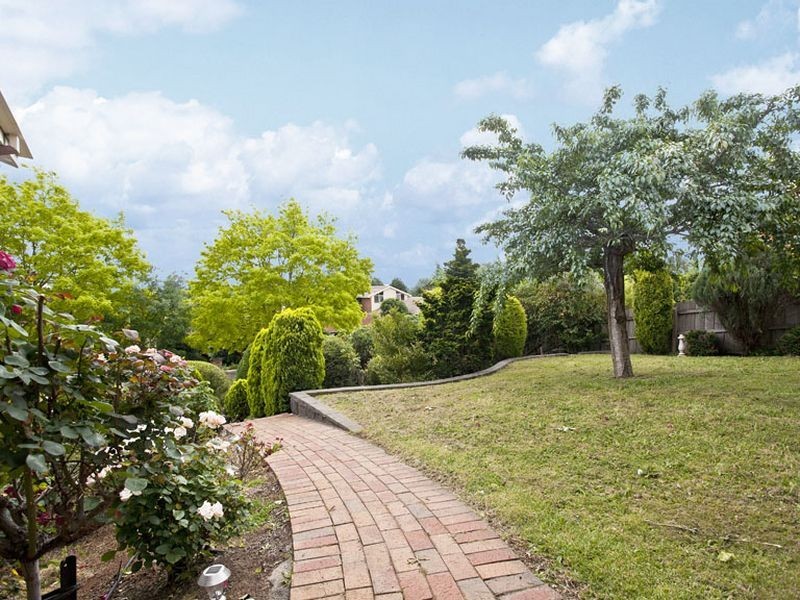 4 Drummerhill Lane, Mooroolbark VIC 3138