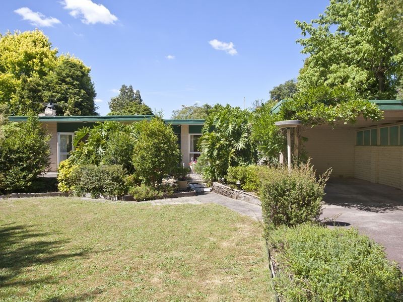 7 Thackeray Court, Croydon VIC 3136