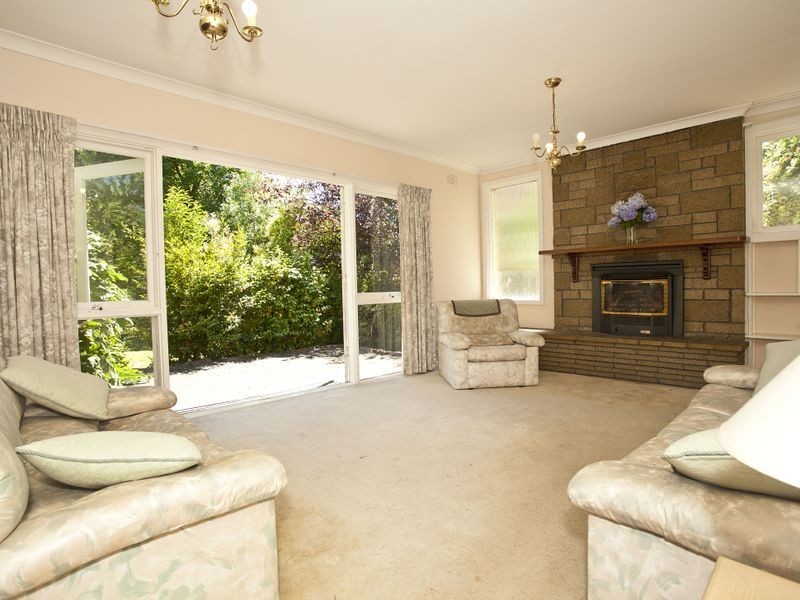 7 Thackeray Court, Croydon VIC 3136