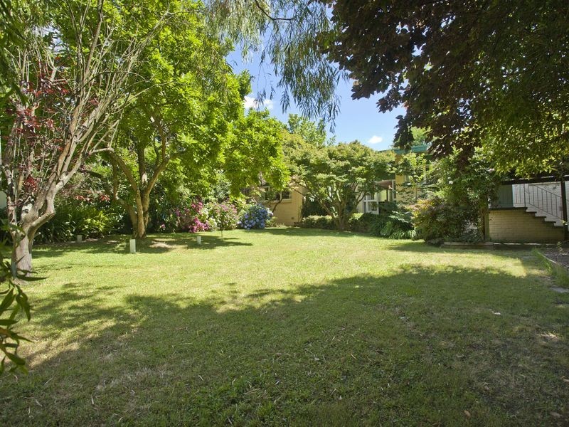 7 Thackeray Court, Croydon VIC 3136