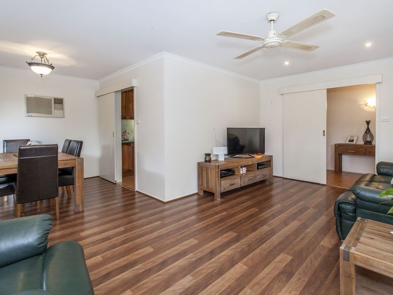 60 Zina Grove, Mooroolbark VIC 3138