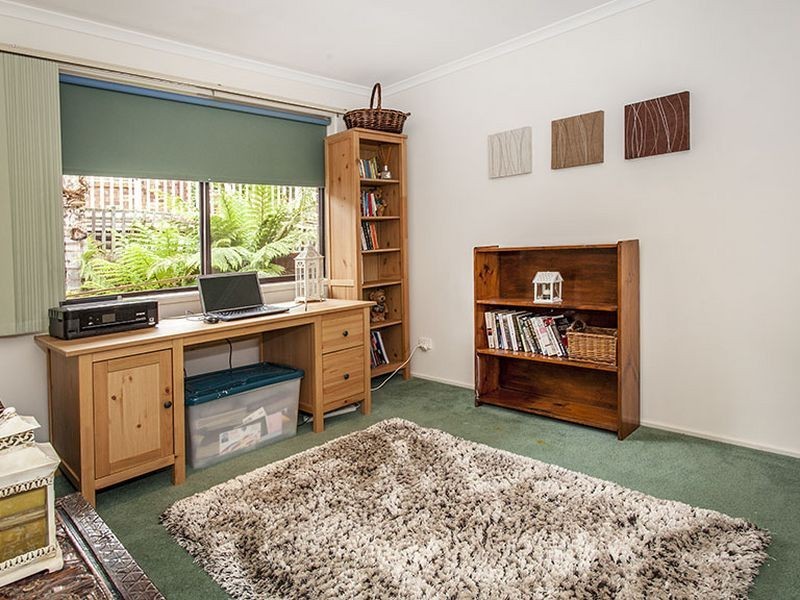 60 Zina Grove, Mooroolbark VIC 3138