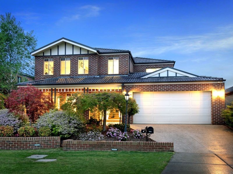6 Hill View Rise, Mooroolbark VIC 3138