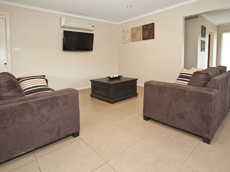 13 Sherman Drive, Bayswater North VIC 3153