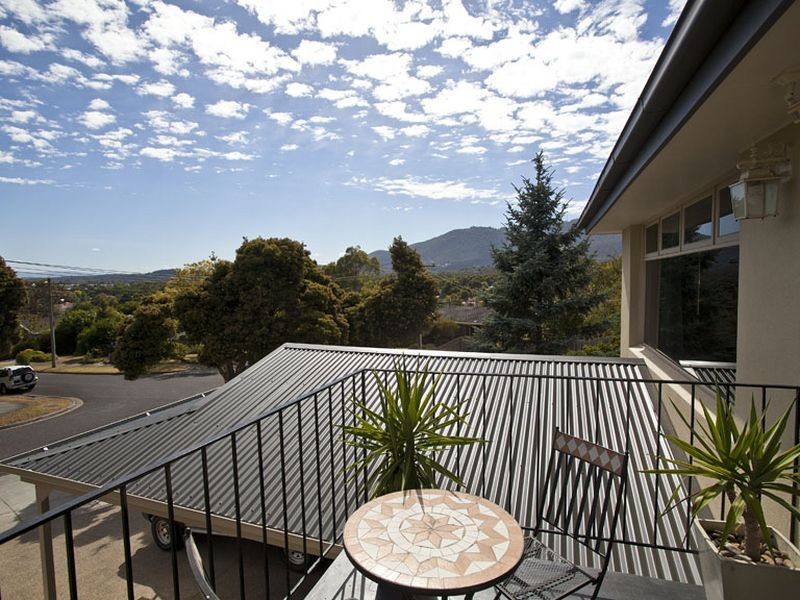 13 Sherman Drive, Bayswater North VIC 3153