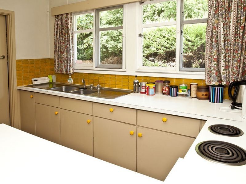 33 Cambridge Road, Mooroolbark VIC 3138