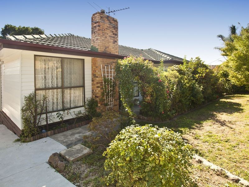 1/13 Sheldon Avenue, Mooroolbark VIC 3138