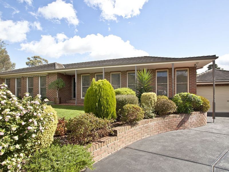 5 Macdonnell Court, Kilsyth VIC 3137