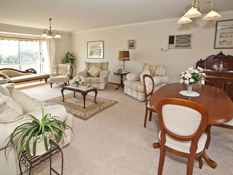 37 St Andrews Drive, Chirnside Park VIC 3116