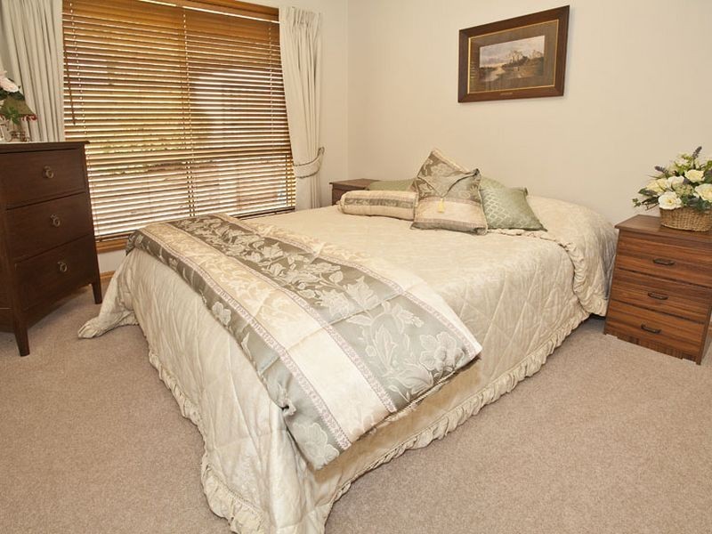 37 St Andrews Drive, Chirnside Park VIC 3116