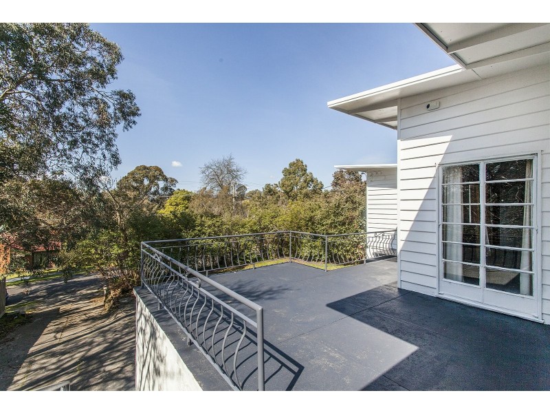 19 Patrick Avenue, Croydon VIC 3136