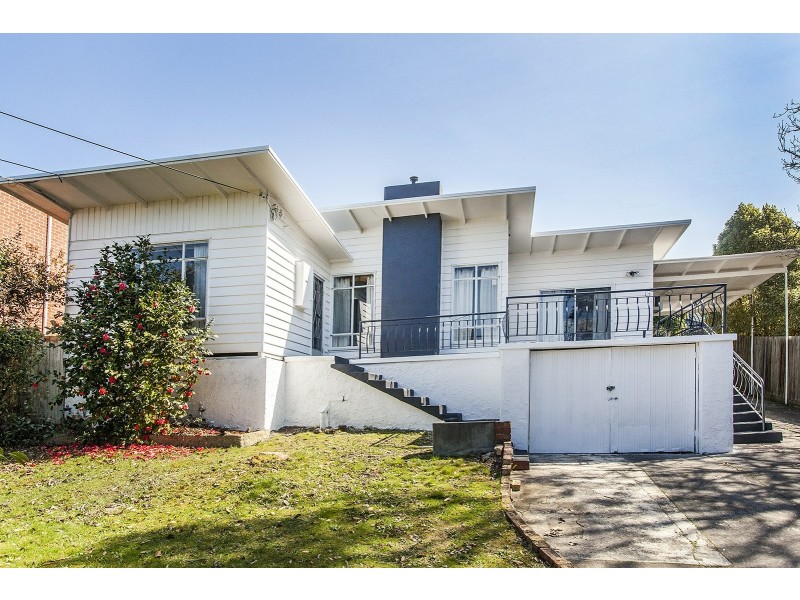 19 Patrick Avenue, Croydon VIC 3136