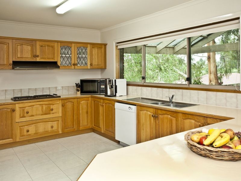 7 Kirkford Drive, Mooroolbark VIC 3138