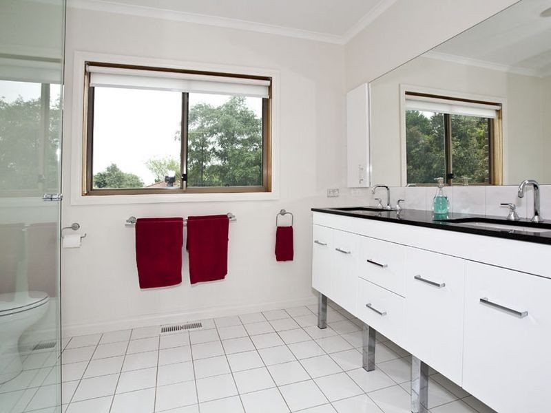 7 Kirkford Drive, Mooroolbark VIC 3138