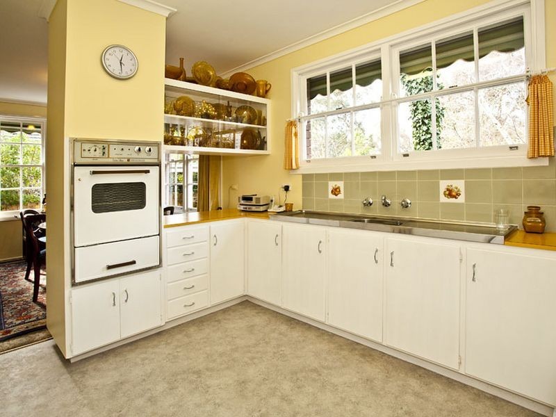 24 Hawthory Road, Kilsyth VIC 3137