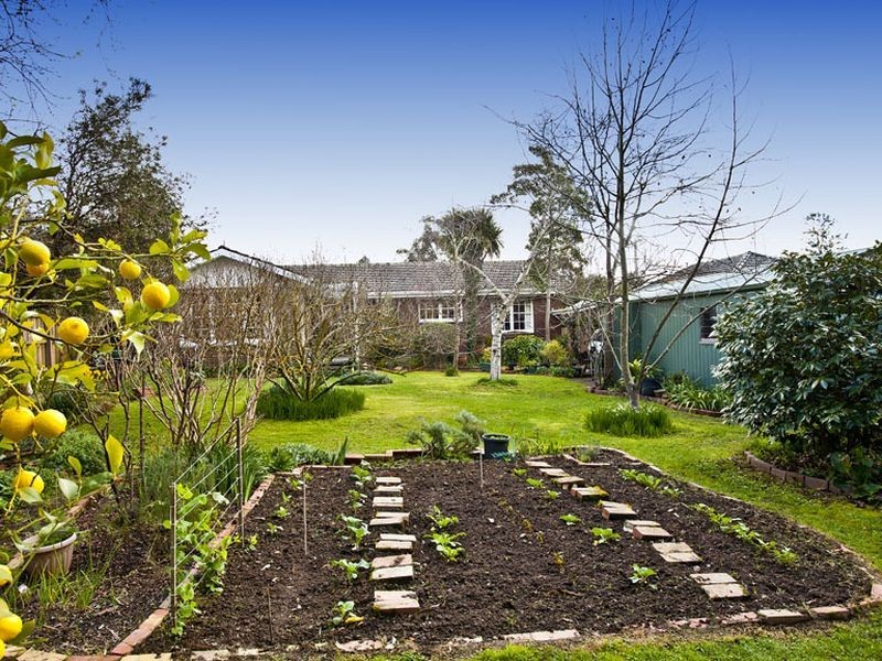24 Hawthory Road, Kilsyth VIC 3137