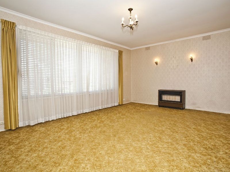 63 Carronvale Road, Mooroolbark VIC 3138