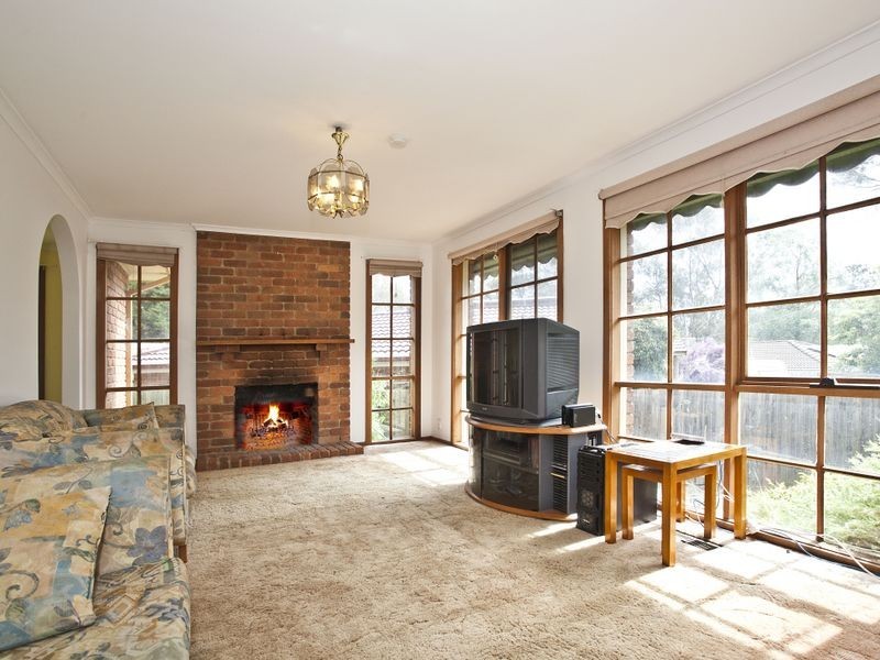 7 Ambon Rise, Croydon Hills VIC 3136