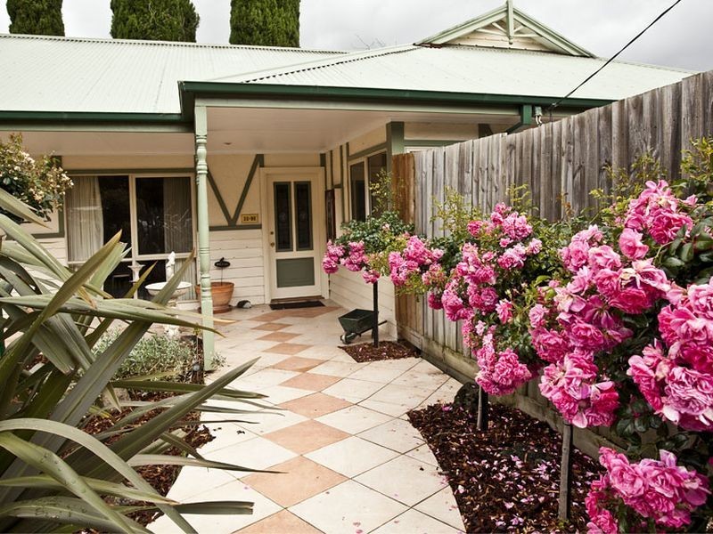 17 Eothen Lane, Kilsyth VIC 3137