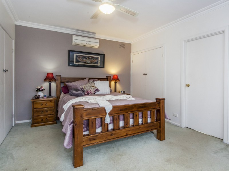 12 Dunoon Street, Mooroolbark VIC 3138