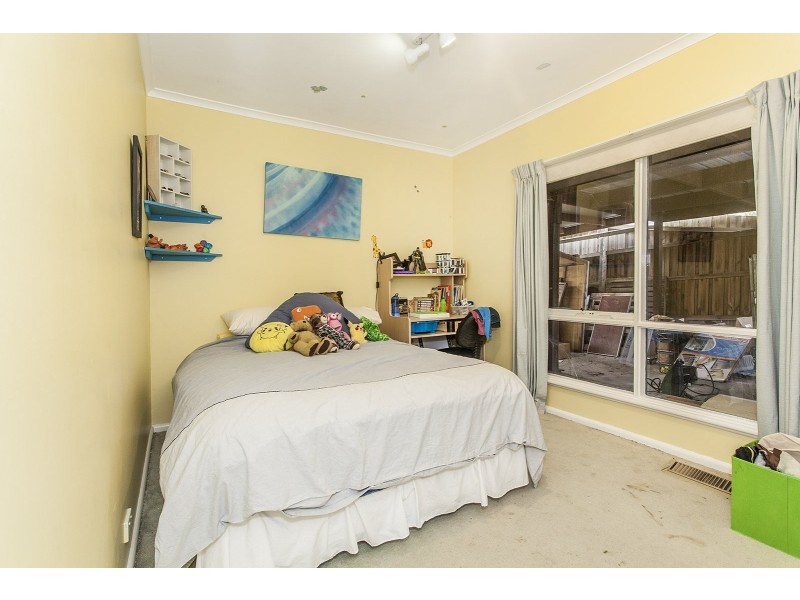 12 Dunoon Street, Mooroolbark VIC 3138