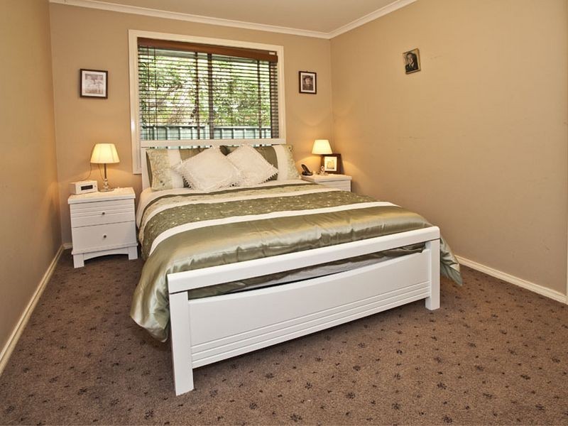 5 Lancaster Road, Mooroolbark VIC 3138