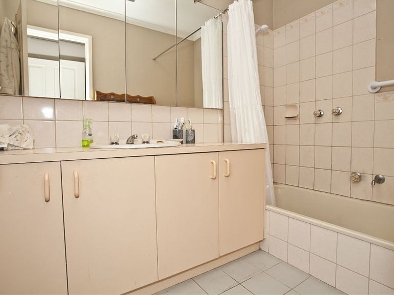 5 Lancaster Road, Mooroolbark VIC 3138