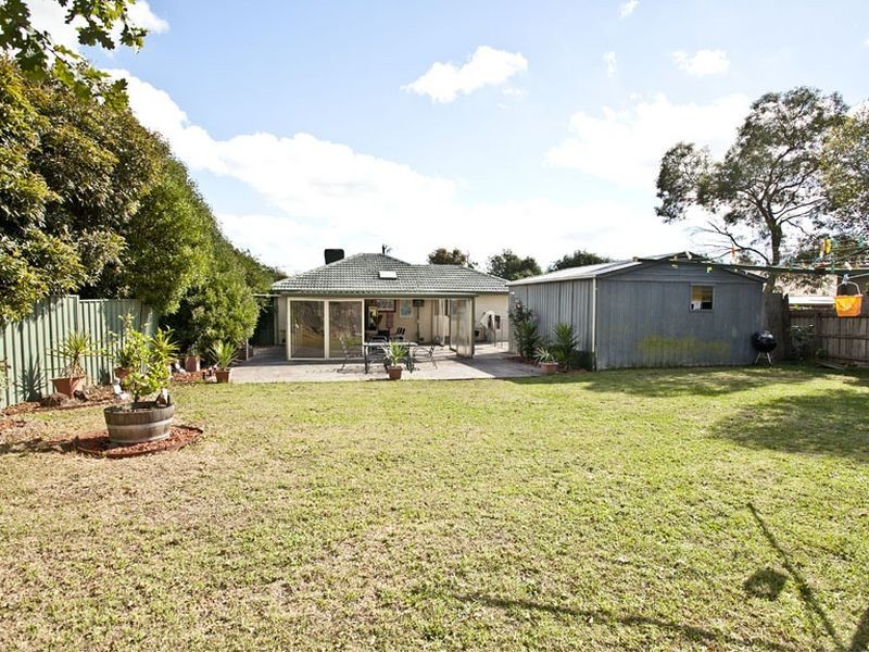 5 Lancaster Road, Mooroolbark VIC 3138