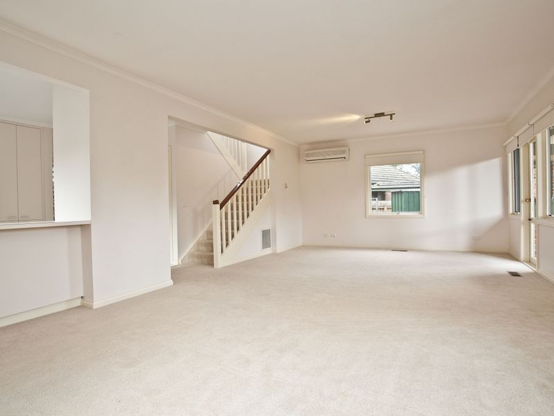 12/5 Devenish Avenue, Montrose VIC 3765